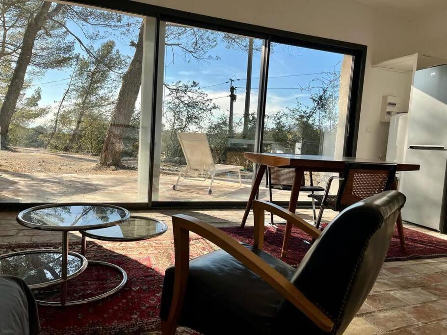 Au Cabanon Villa Pourrieres Dış mekan fotoğraf
